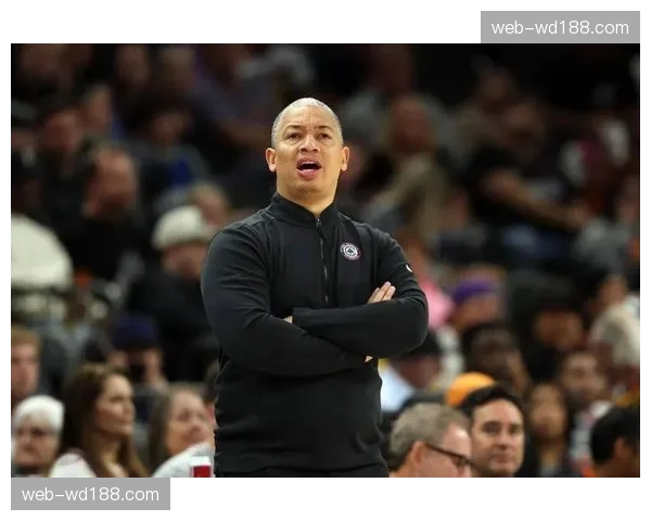 快船替补球员关键时刻建功 泰伦卢田忌赛马策略险胜